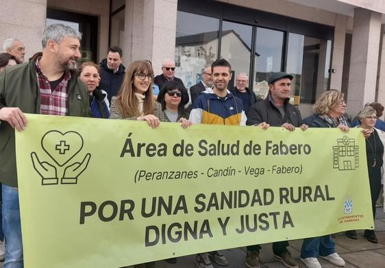 Manifestación en defensa de la sanidad pública para el mundo rural en Fabero.