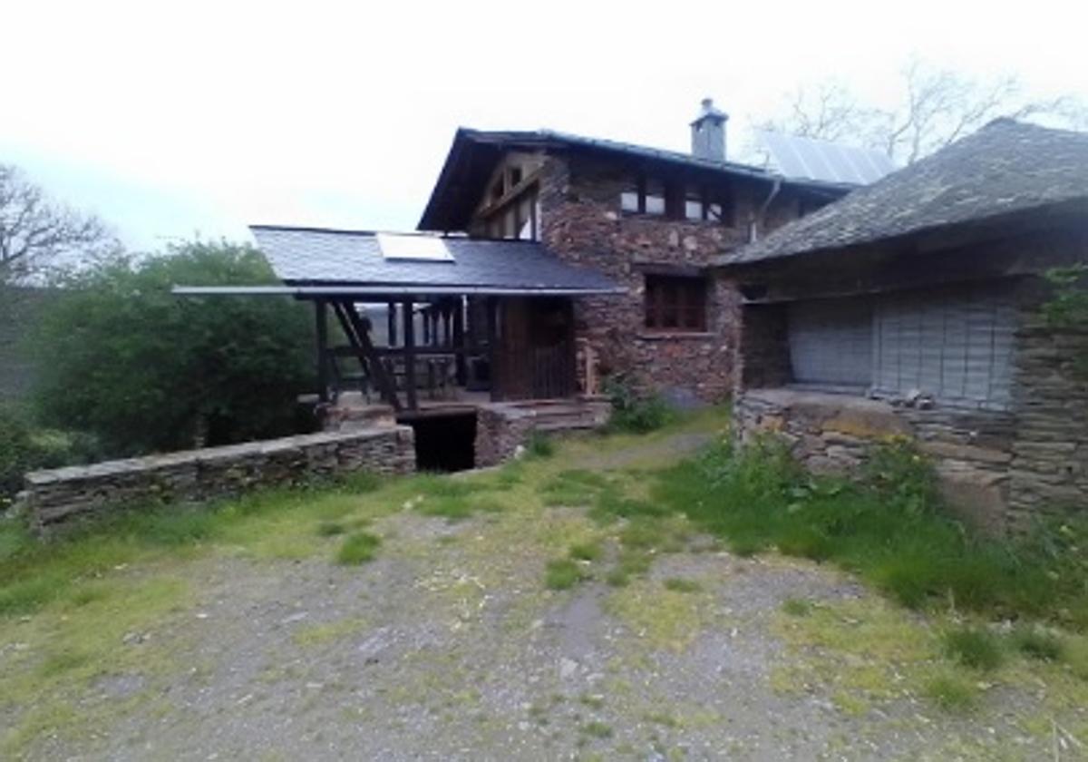 ¿Quieres ser dueño de un pueblo? Por 420.000 euros es posible en el Bierzo