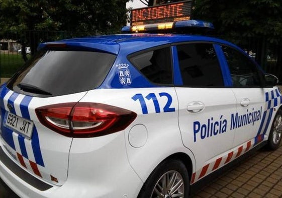 Imagen de un coche de la Policía Municipial de Ponferrada.