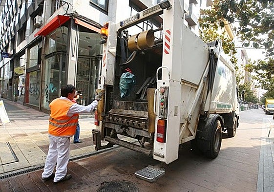 Recogida de basuras en Ponferrada.