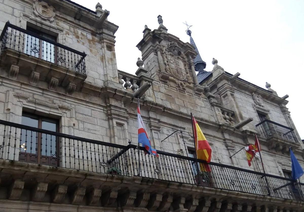 Fachada del Ayuntamiento de Ponferrada.