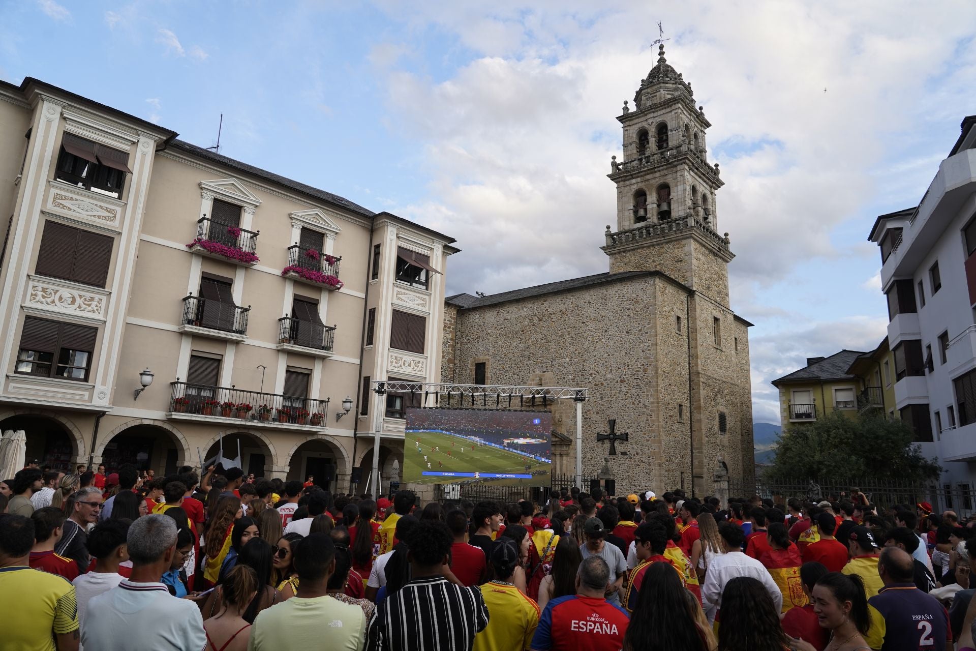 Ponferrada celebra la victoria de España en la Eurocopa.