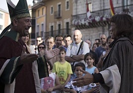 Imagen de una visita teatralizada al casco histórico de Ponferrada.