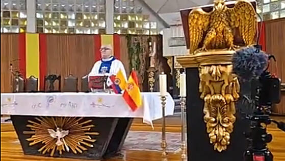 El himno franquista se cuela en plena misa «por un error de la monja»