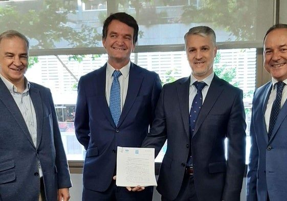 Representantes de Endesa y PreZero España en la presentación del proyecto.