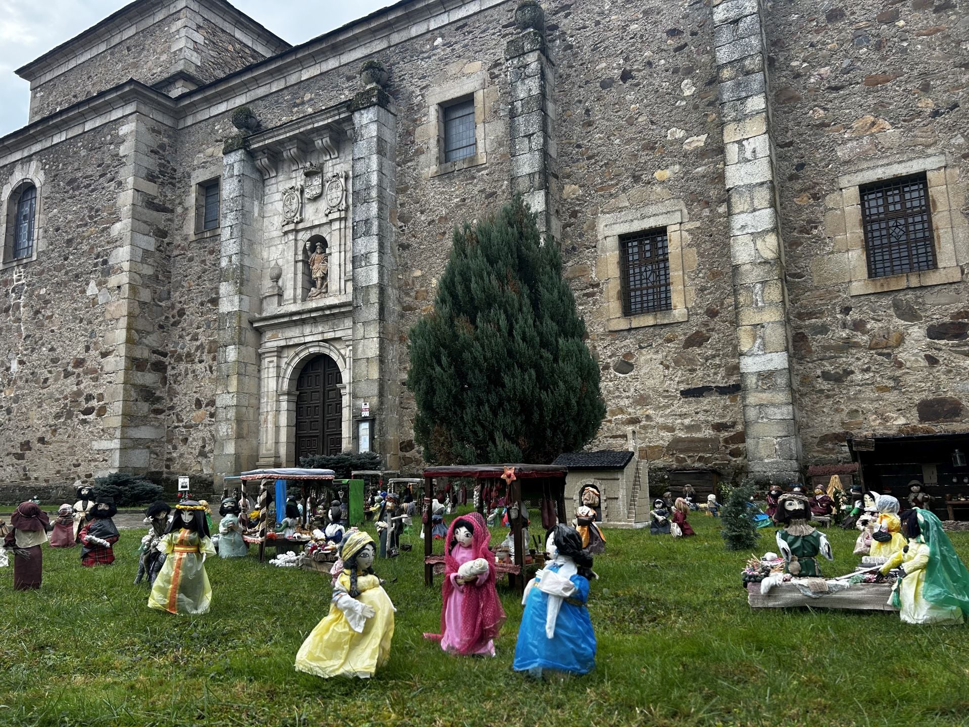 Las mejores imágenes del belén de San Miguel de las Dueñas