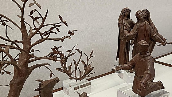 Un belén franciscano de hierro forjado en la Navidad de La Térmica Cultural