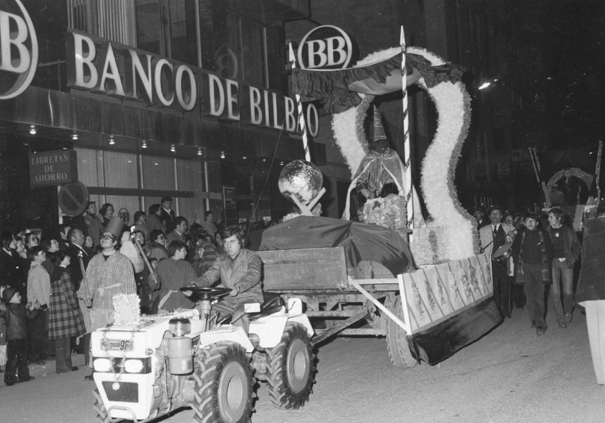 Santiago Rodríguez, caracterizado como el Mago Chalupa, en una cabalgata del 5 de enero en Ponferrada.