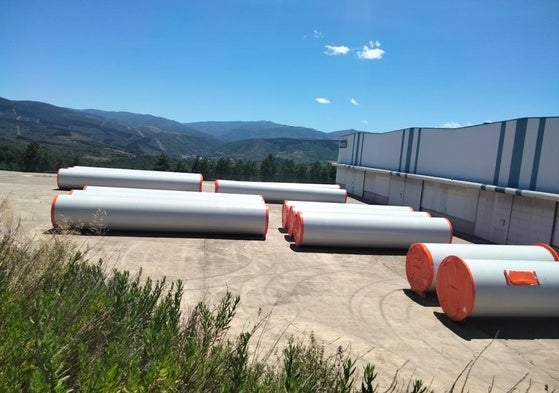 Planta de Emobi en el polígono industrial de La Llanada de Ponferrada.