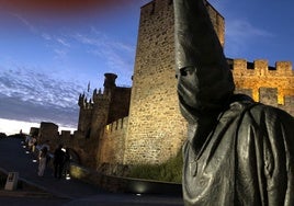 Imagen de la escultura de Ponferrada que asusta a los visitantes estadounidenses.