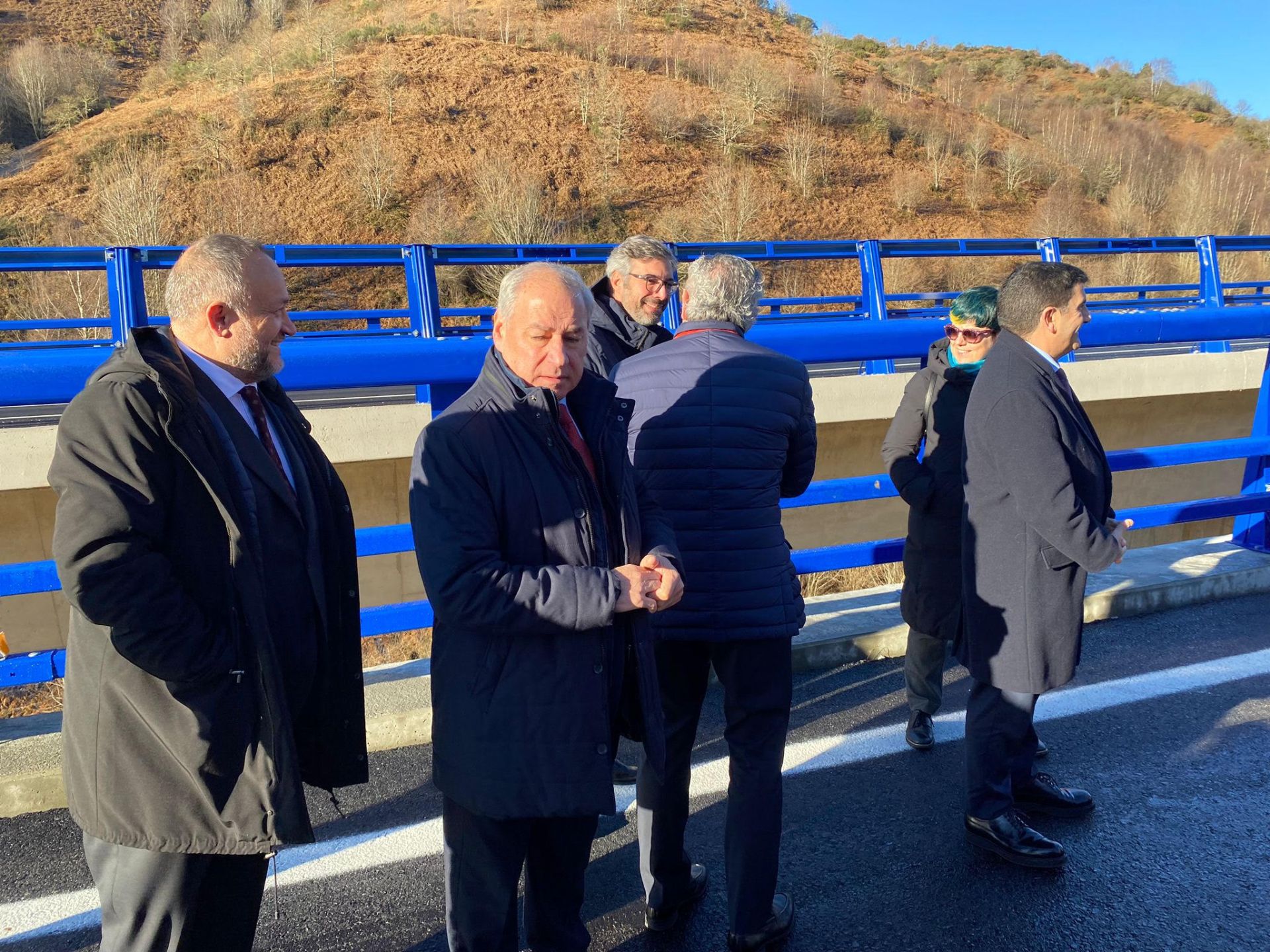 Reapertura del nuevo viaducto de 'El Castro' de la A-6 sentido A Coruña y del segundo carril de la calzada en sentido Madrid.