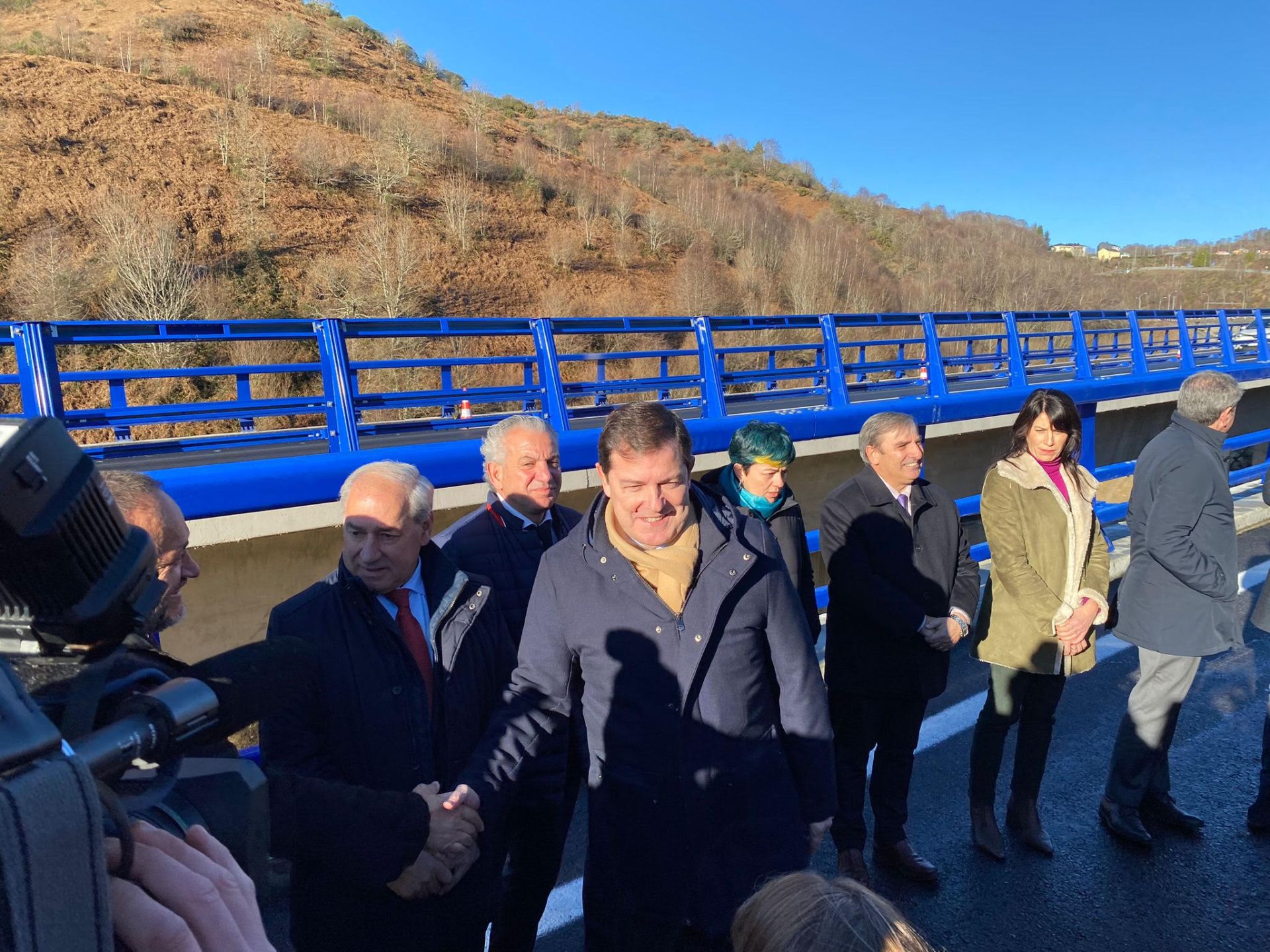 Reapertura del nuevo viaducto de 'El Castro' de la A-6 sentido A Coruña y del segundo carril de la calzada en sentido Madrid.