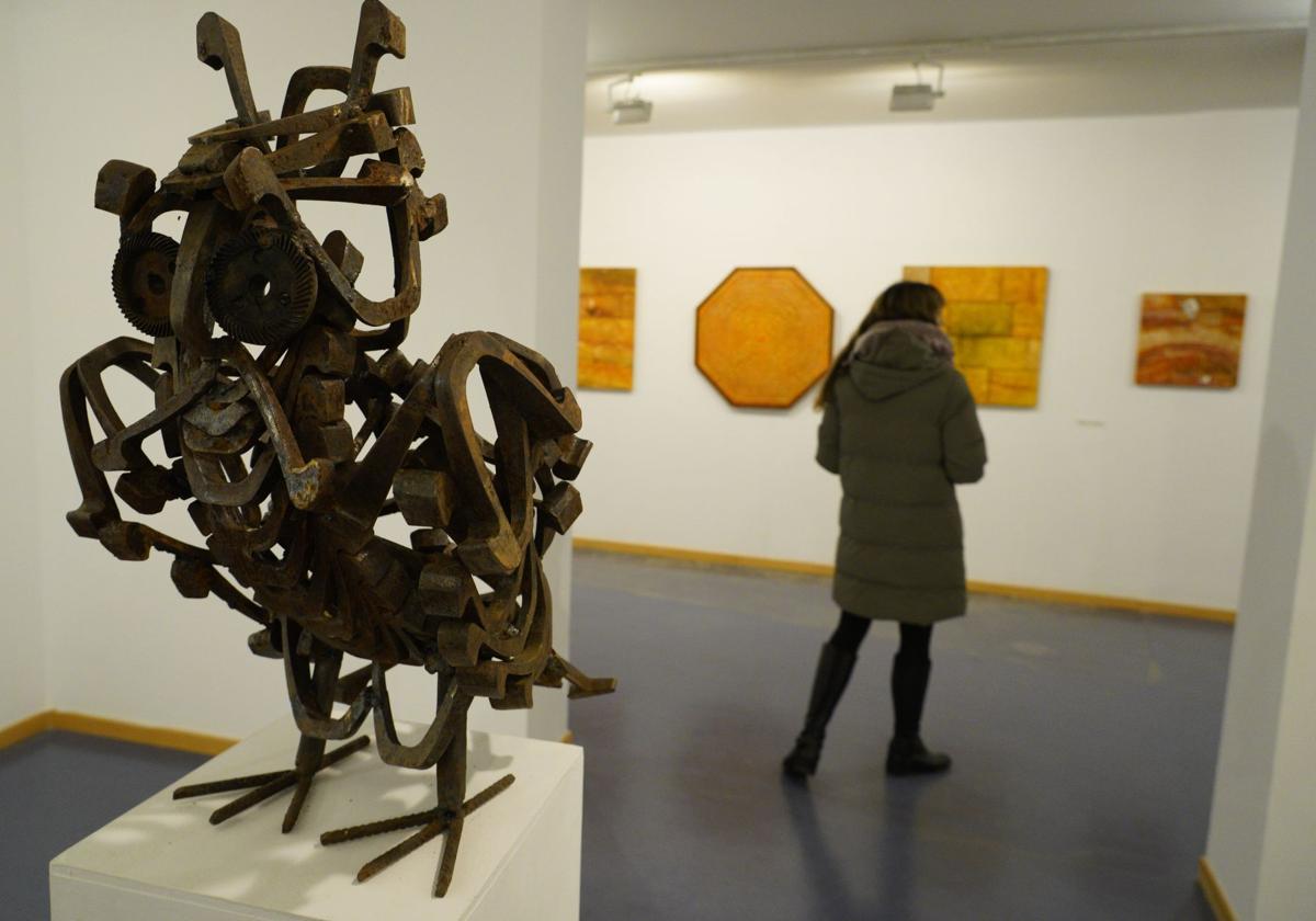 Exposición Arte en el Camino que se puede ver en el Campus de Ponferrada.