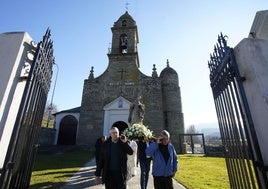 Procesión de San Antón de Bembibre saliendo del santuario del Ecce-Homo