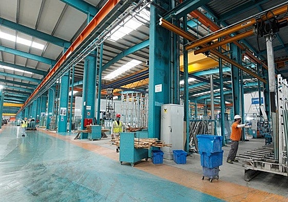 Planta de Tvitec en el polígono del Bayo de Cubillos del Sil.