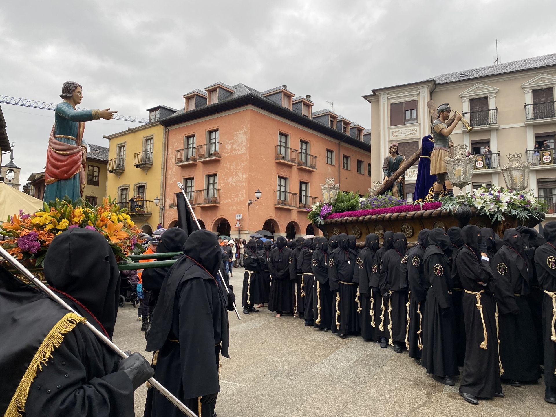 La Procesión del Encuentro, en imágenes