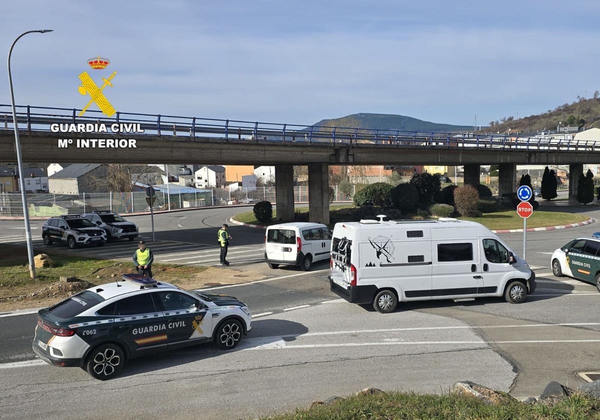 Investigan a una mujer en Bembibre por simular ser víctima de un robo