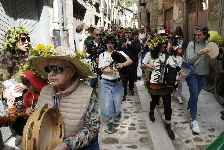 Villafranca del Bierzo celebra la 'Festa dos Maios'