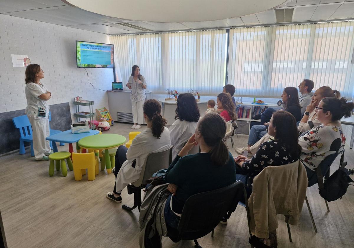 Imagen del taller dedicado a las alergias en niños.
