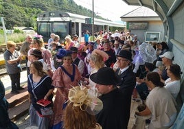 Imagen de uno de los actos tradicionales de Toral en Tren, el viaje de época.