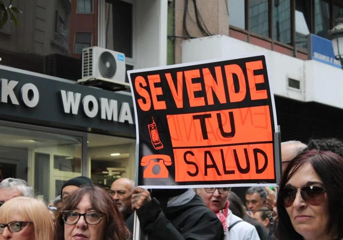 Manifestación de OncoBierzo en Ponferrada en defensa de la sanidad pública.
