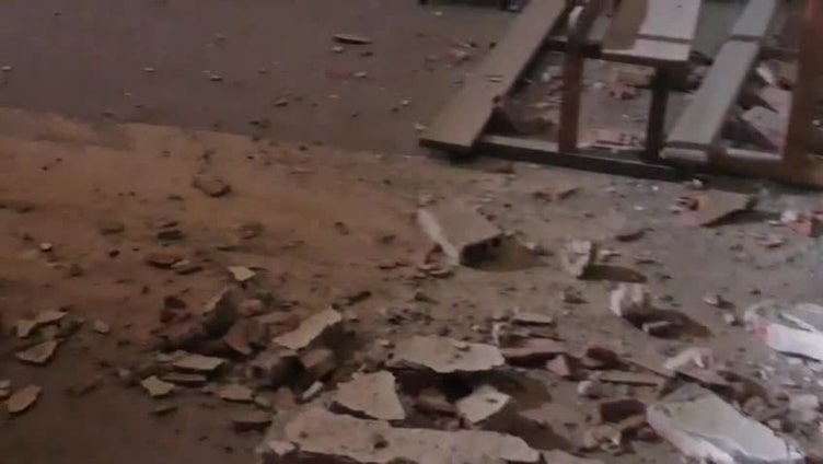 Cae parte del techo de una iglesia en un pueblo del Bierzo