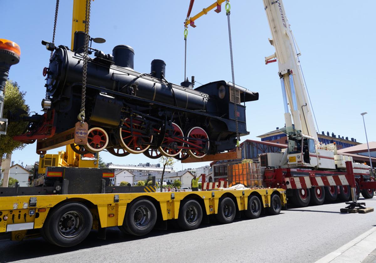Traslado de la locomotora PV 31 de Ponferrada a los Talleres Ferroviarios de Villablino.