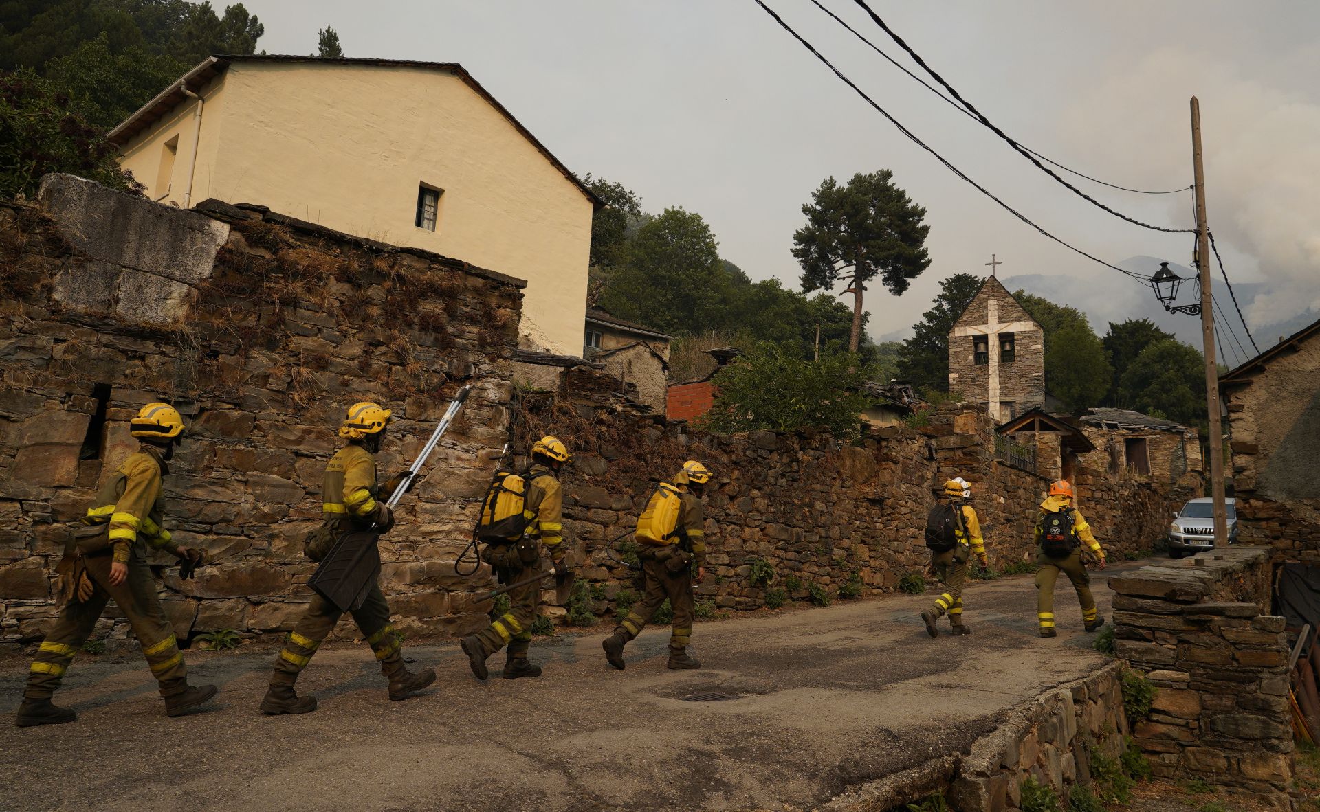 Incendio forestal en Salientes