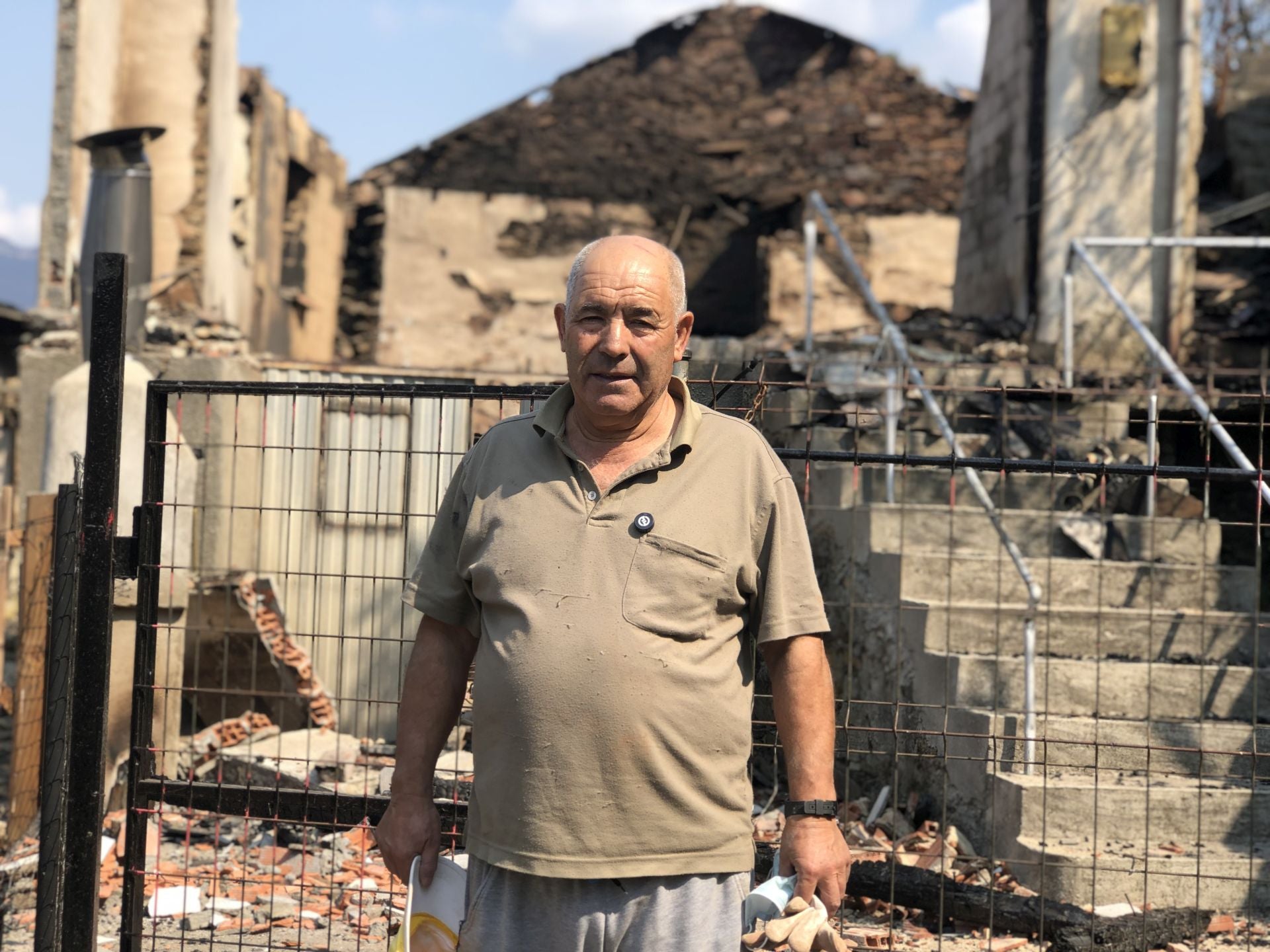 El pueblo de Lusio (Oencia) completamente devastado por el incendio.