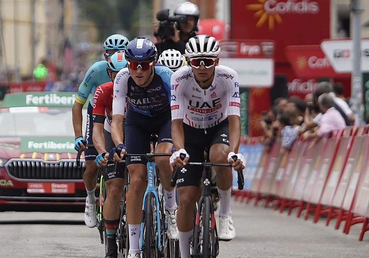 Imagen de la edición de 2024 de la Vuelta Ciclista a España en la etapa desde Villafranca del Bierzo a Villablino.