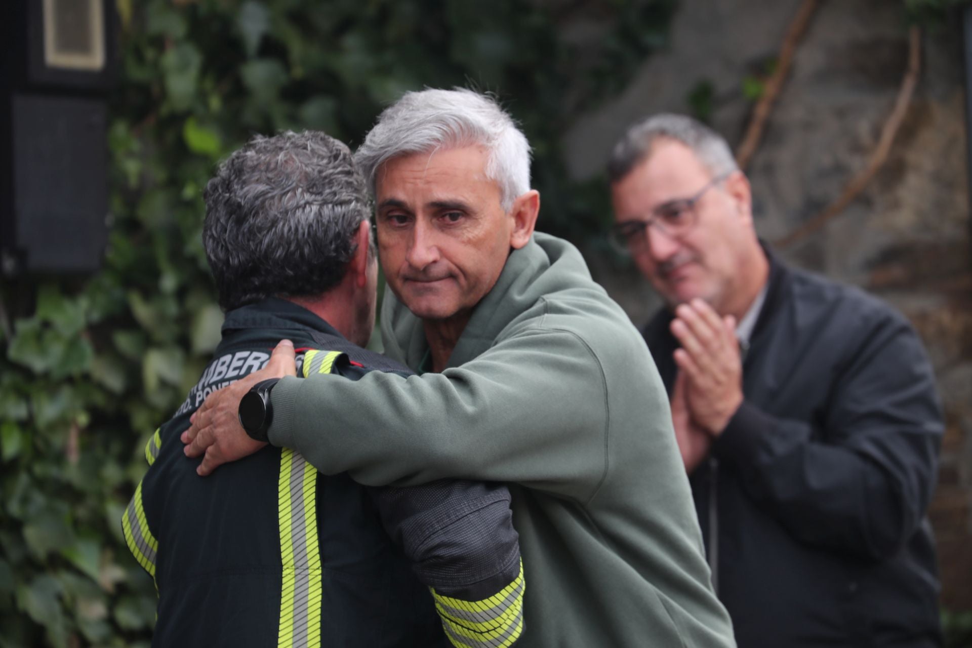 Las imágenes del acto de homenaje al bombero forestal fallecido en Espinoso de Compludo