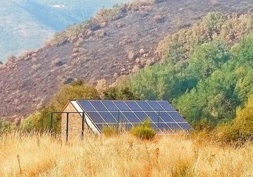 SOS del pueblo del Bierzo donde la luz llega del sol: «No podemos ni poner la lavadora»