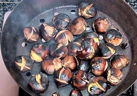 Imagen de archivo de castañas asadas.