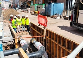Imagen de archivo de las obras de la red de calor en Ponferrada.