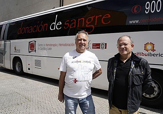 Imagen de los representantes de la hermandad.