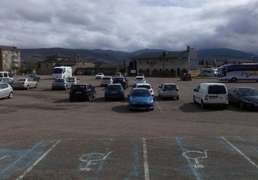 Los vecinos del casco antiguo denuncian que el aparcamiento del albergue se convertirá en «un complejo comercial»