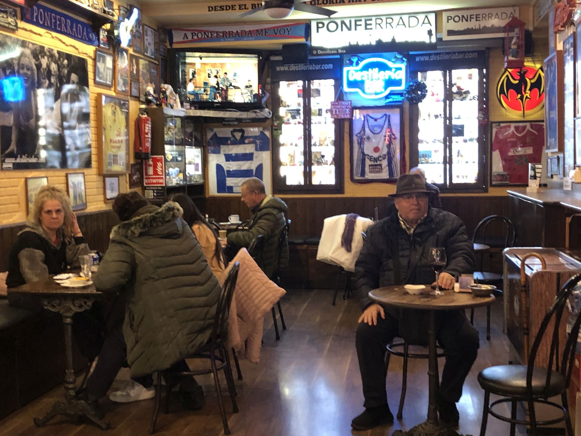 Bar La Destilería de Ponferrada.