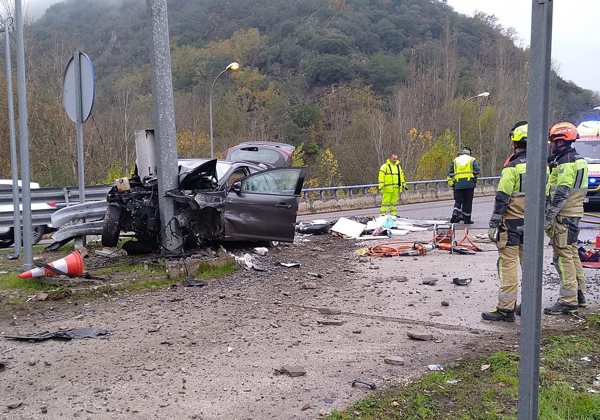 Accidente en la A-6, en Villafranca.
