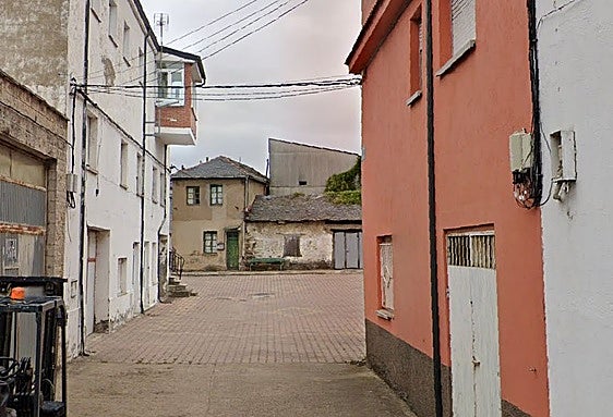 Imagen de la calle en la que se ubica la casa que ha salido a subasta.