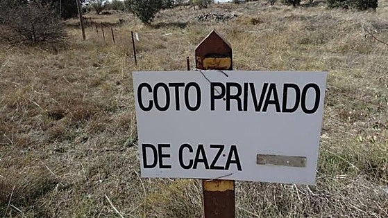 Un pueblo del Bierzo de ocho habitantes licita su coto de caza por 11.000 euros