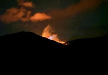 El Bierzo sigue con cuatro incendios en nivel 1: están «contenidos» pero con actividad en sus perímetros