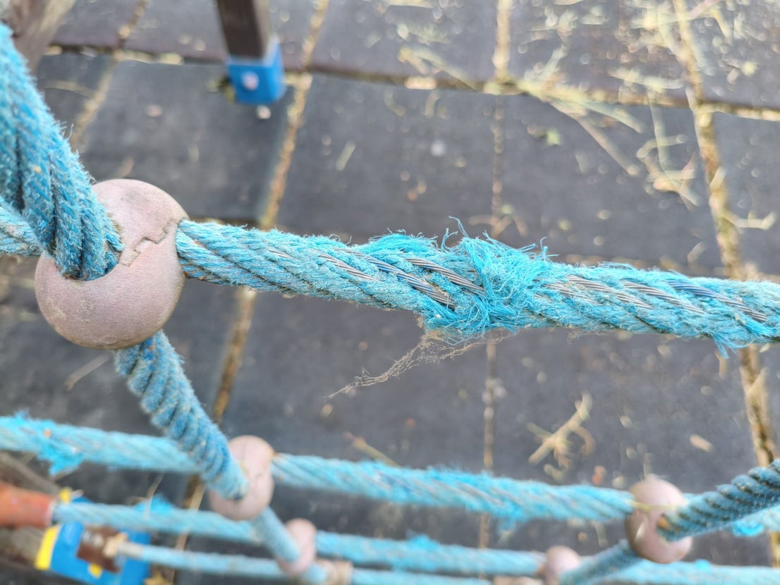 Residuos abandonados en Narayola