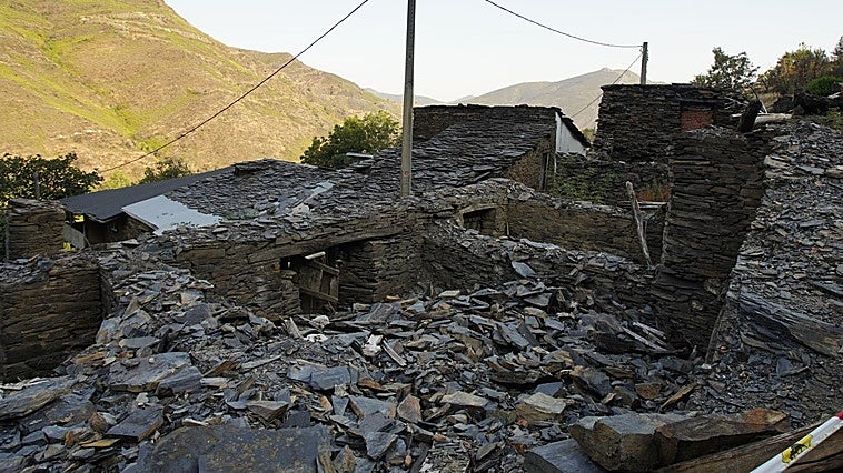 Así está la localidad de Lusio un año después de ser arrasada por los incendios