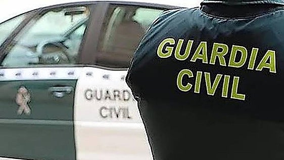 Detenido un hombre en Camponaraya por un intento de estafa en una sucursal bancaria