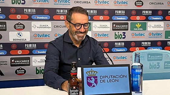 José Sietes safisfecho con el mercado de la Ponferradina: «Es un reto poder pelear con equipos superiores económicamente»