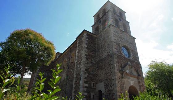 Iglesia de Santa Columba de Villar de los Barrios.