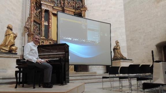 Ricardo Casas durante una actuación en Valladolid.