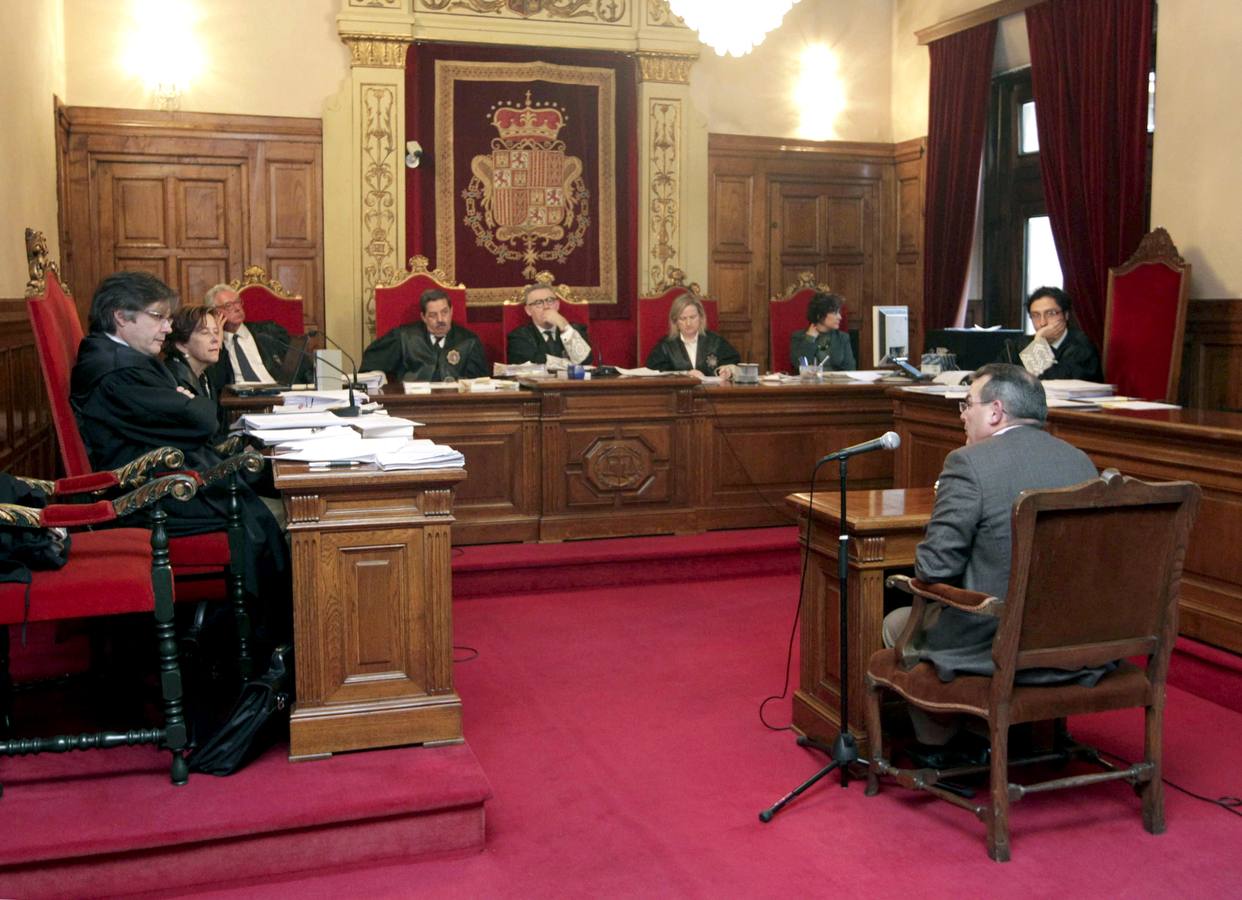 Ángel González, ante el juez por un delito de prevaricación