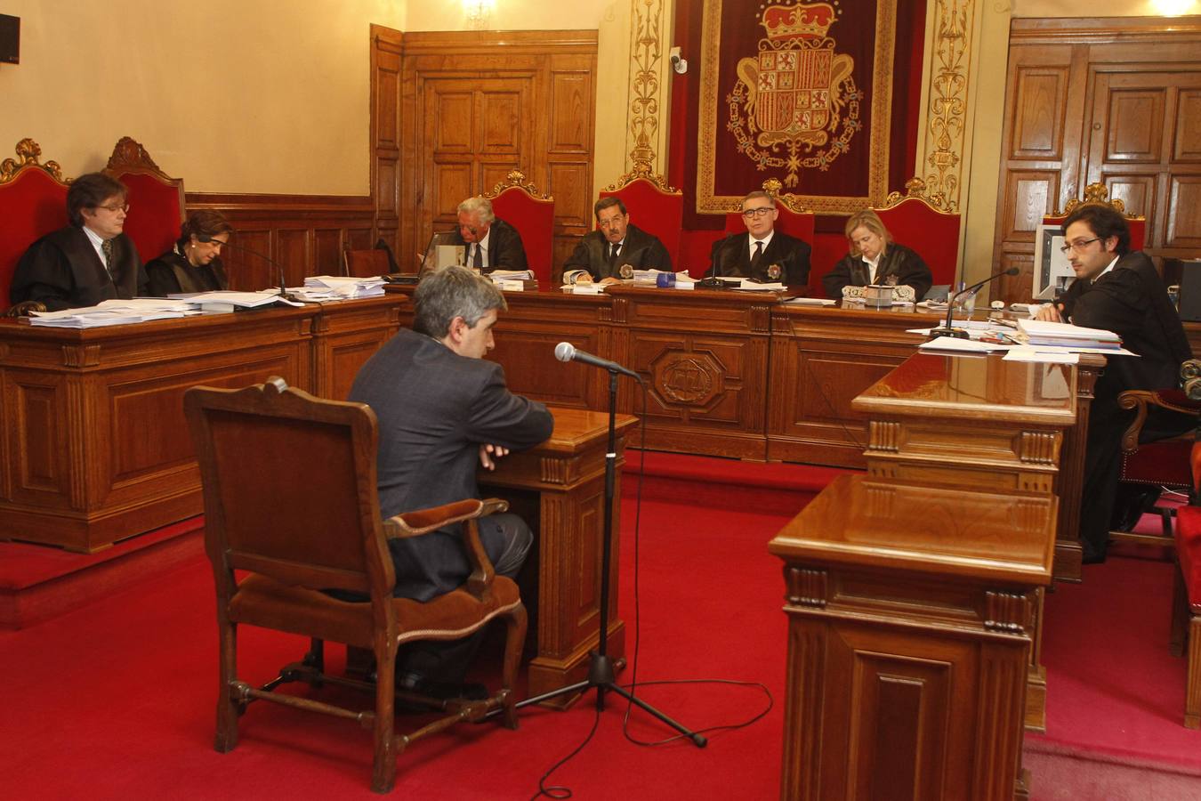 Ángel González, ante el juez por un delito de prevaricación