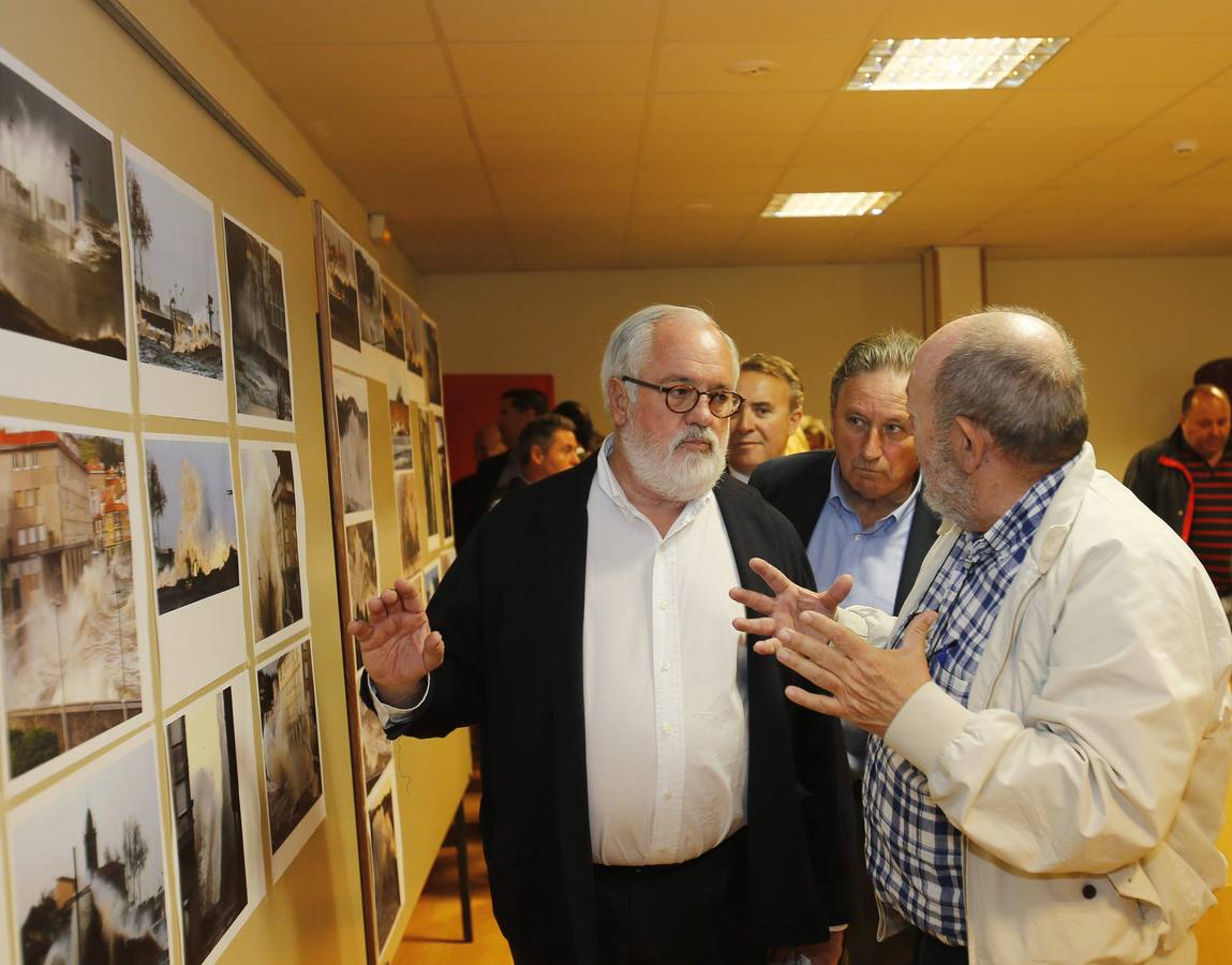 Cañete, entre protestas en Asturias
